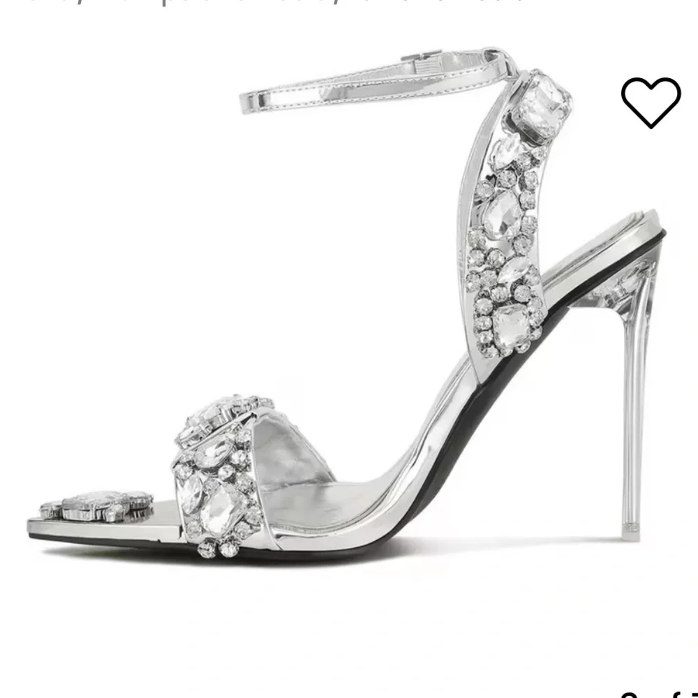 Jewelled heels NWT in box - Picture 10 of 14
